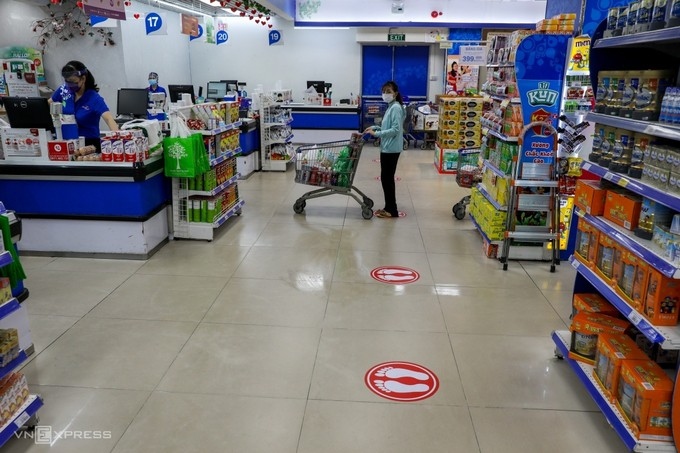 90% người Việt bị giảm thu nhập vì Covid-19