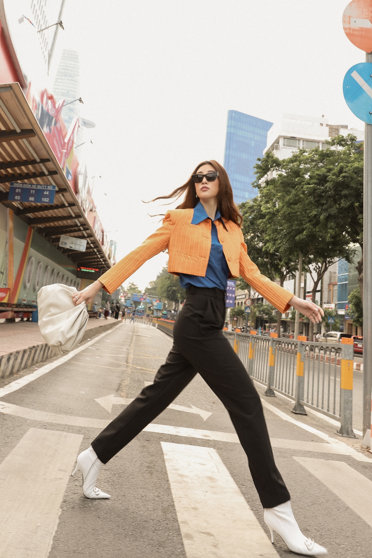 hoa_hau_khanh_van_street_style10.jpg