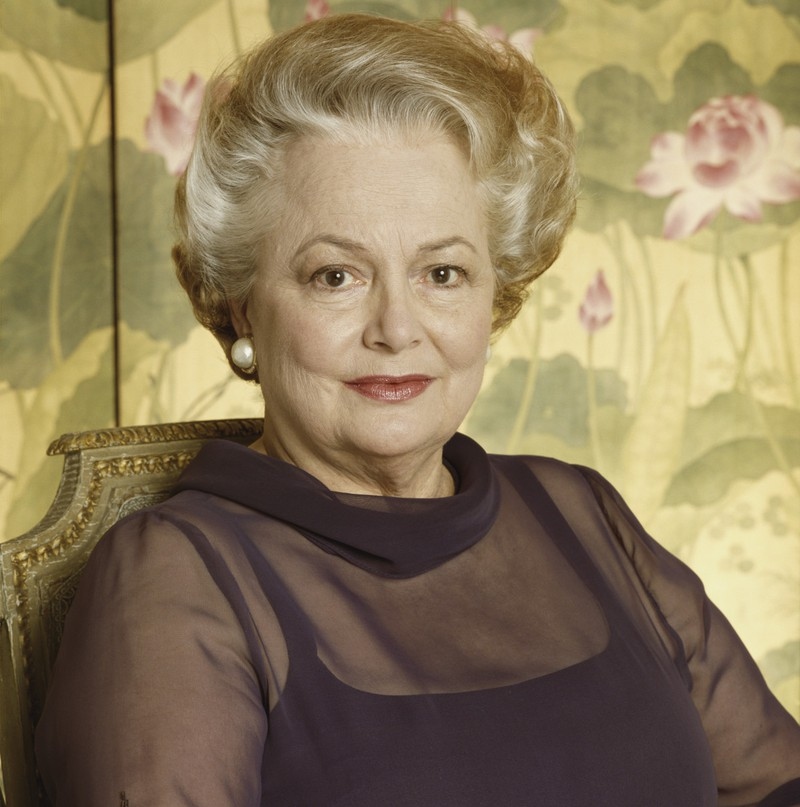 olivia_de_havilland_photo_by_terry_oneilliconic_imagesgetty_images_eyrt.jpg