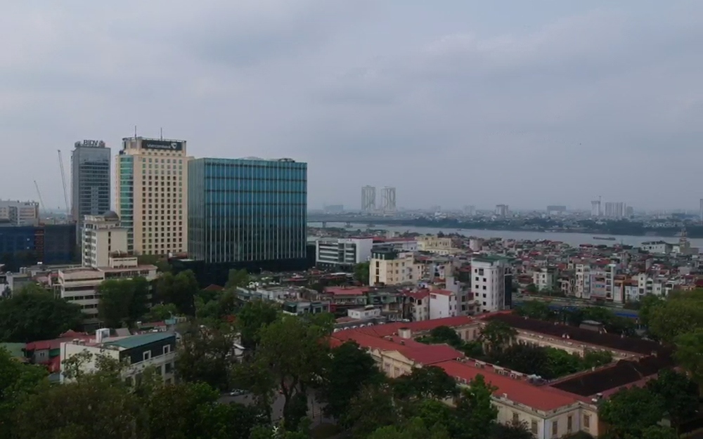 Trong 5 năm tới TP Hà Nội chưa đủ thực lực để đầu tư làm đê hai bên bờ sông Hồng và di dời 900.000 dân.