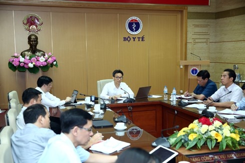 Deputy PM Vu Duc Dam chairs the National Steering Committee on COVID-19 Prevention and Control meeting in Hanoi 