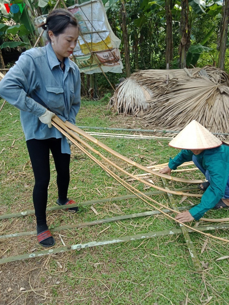 Nhà nhà nhiệt tình hưởng ứng với hoạt động phòng chống đuối nước cho trẻ em của chính quyền địa phương.