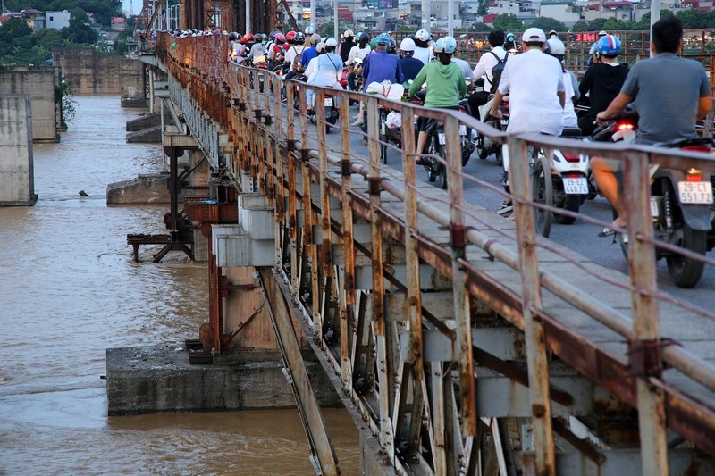 canh nuoc dang cao, chay cuon cuon tren song hong, song Duong hinh anh 12