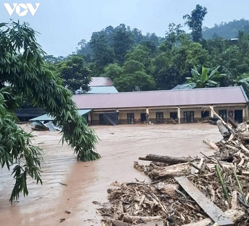 heavy rain, flash floods ravage mountain province picture 1