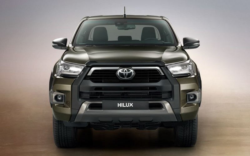 hinh anh chi tiet toyota hilux phien ban nang cap 2020 hinh anh 2