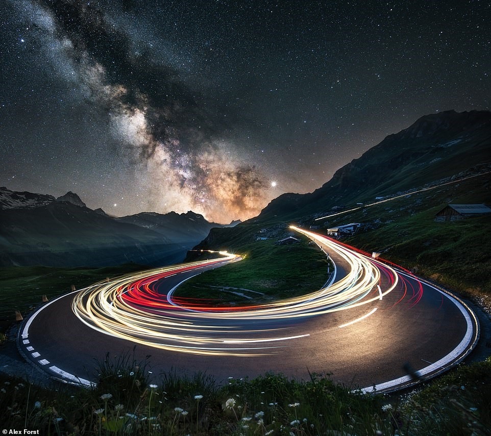 Chiêm ngưỡng vẻ đẹp mê hồn bầu trời đêm đầy sao ở Thụy Sĩ | VOV.VN