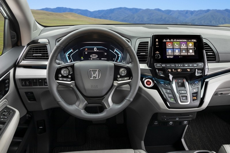 Đánh giá nội thất xe Honda Odyssey 2016 phần 1