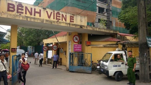 hanoi hospital suspends admissions amid covid-19 fears picture 1