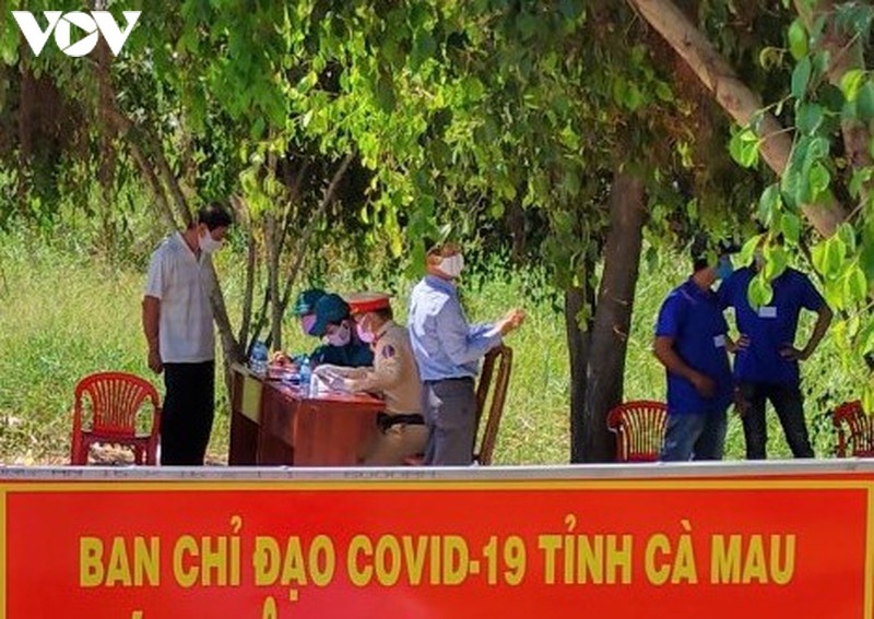  cac thuyen vien tro ve tu malaysia o ca mau am tinh virus sars-cov-2 hinh anh 1