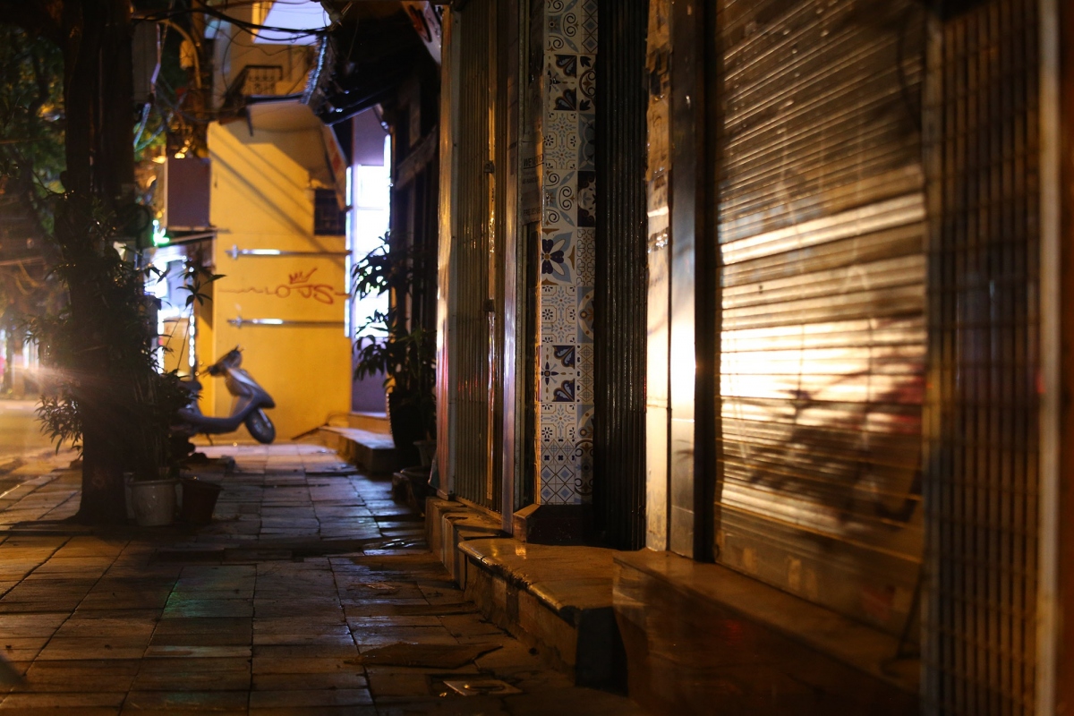 hanoi old quarter street falls quiet amid covid-19 fears picture 13