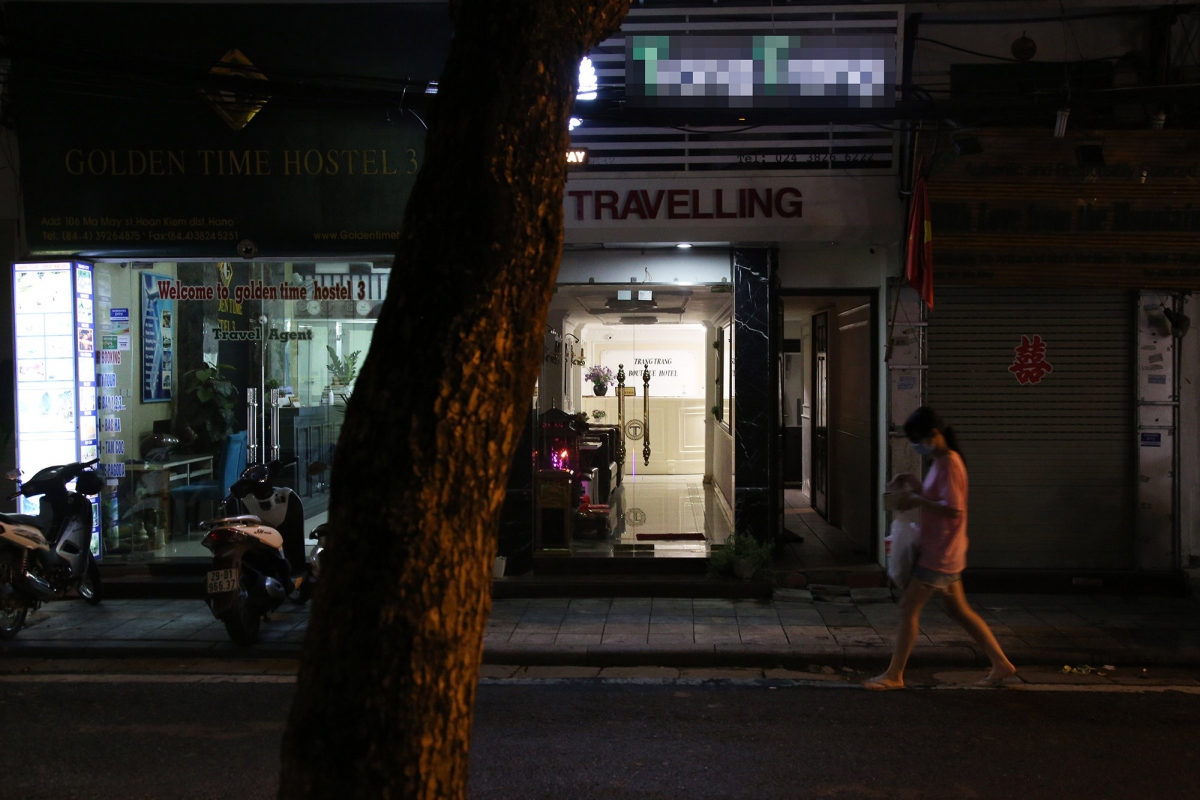 hanoi old quarter street falls quiet amid covid-19 fears picture 8