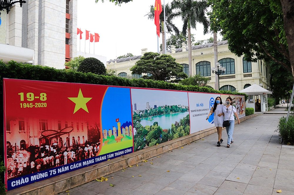 hanoi well decorated for national day celebrations picture 9