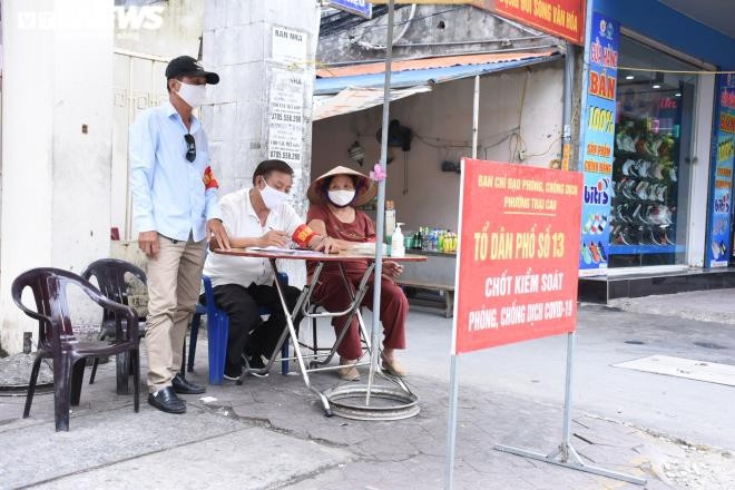 hơn 2.400 chốt kiểm soát dịch covid-19 ở hải phòng hoạt động thế nào hình ảnh 9 hon 2.400 chot kiem soat dich covid-19 o hai phong hoat dong the nao hinh anh 9