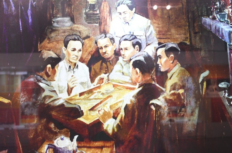 exhibition showcasing life of president ho chi minh opens to public picture 11