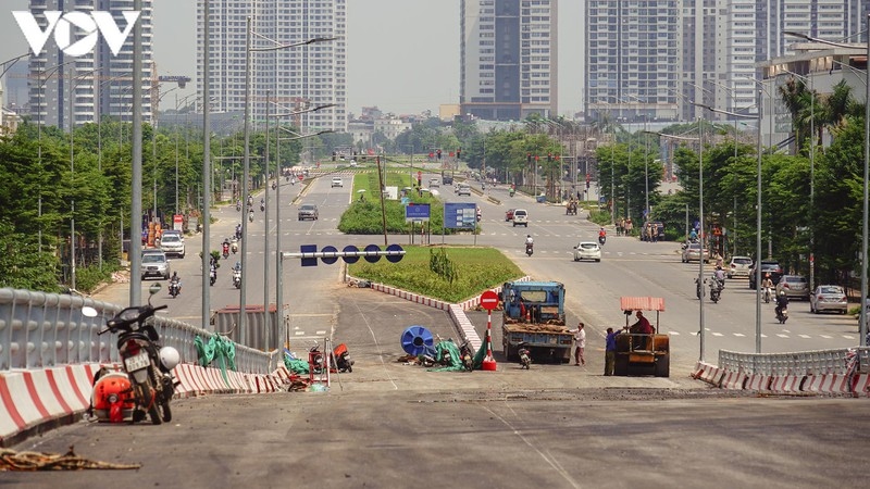 hanoi welcomes opening of new flyover in cau giay district picture 1