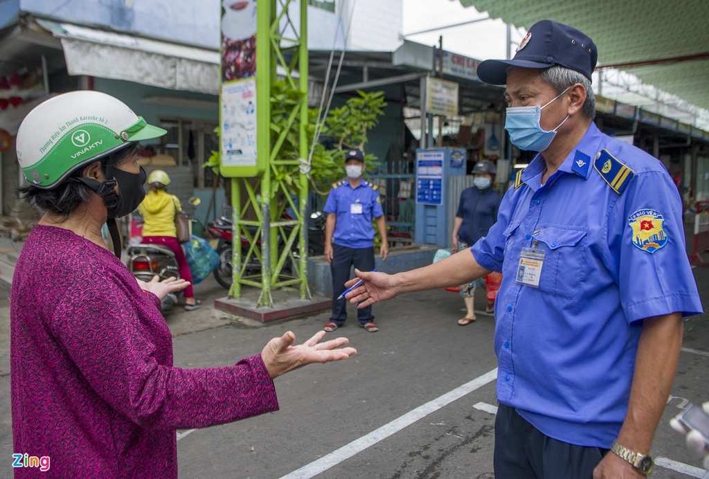 coupon system implemented in da nang for residents going shopping picture 5