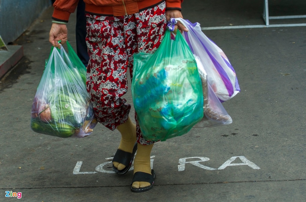 coupon system implemented in da nang for residents going shopping picture 7