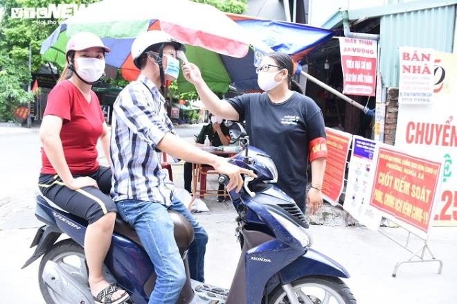 fresh checkpoints across hai phong to halt spread of covid-19 epidemic picture 7