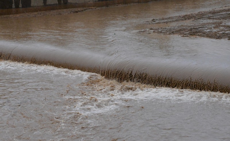 Tại tỉnh Sơn La sáng nay, nhiều nơi xảy ra mưa lớn khiến mực nước tại các sông, suối dâng cao.