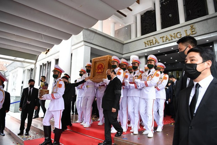 Memorial service for former Party leader Le Kha Phieu