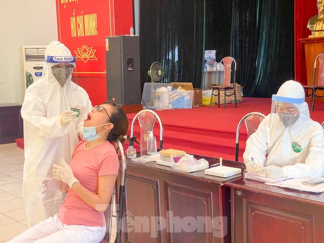 rt-pcr tests show 652 negative covid-19 results after samples taken in hanoi picture 13