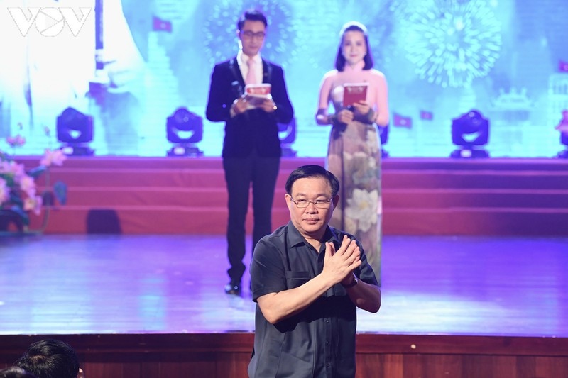 vov hosts music gala to mark national day celebrations picture 2