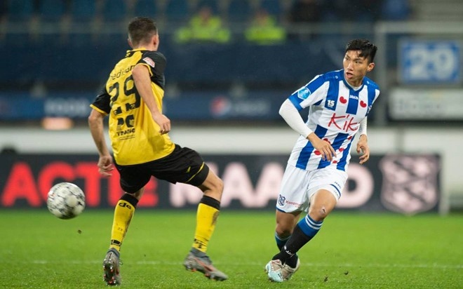 Đoàn Văn Hậu trải lòng với FIFA về 1 năm khoác áo Heerenveen chơi bóng ở châu Âu. (Ảnh: Heerenveen).