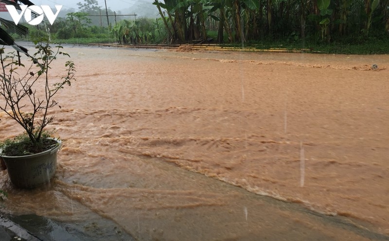 mua lon khien nhieu khu vuc o yen bai ngap lut, giao thong di lai kho khan hinh anh 7