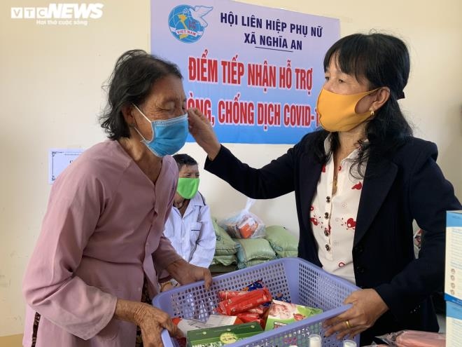 vnd0 store helps underprivileged people of quang ngai picture 7