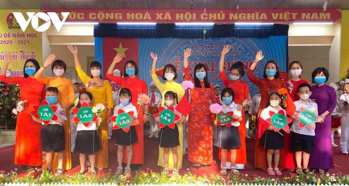 special new academic year for vietnamese students picture 13