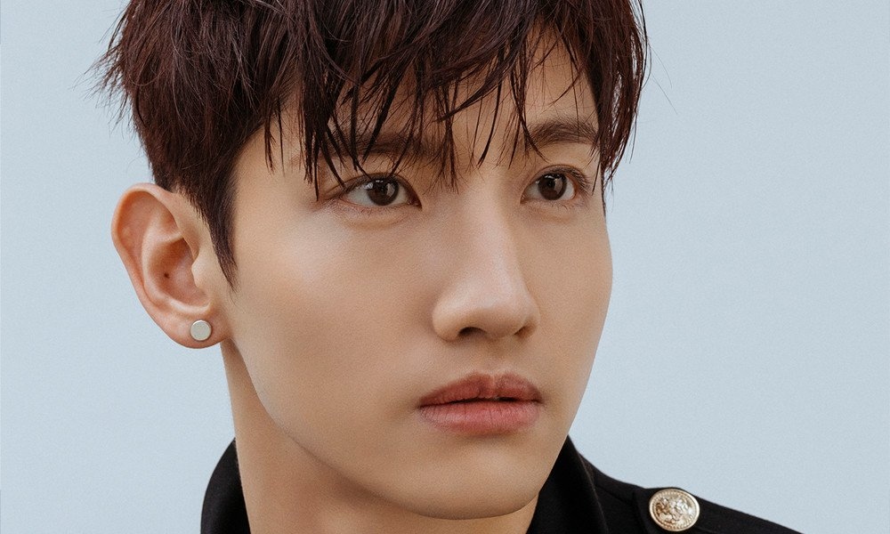 changmin tvxq an dinh ngay cuoi sau nhieu lan tri hoan vi covid-19 hinh anh 1