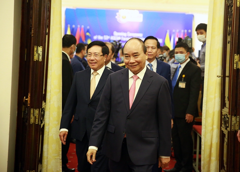 in photos hanoi plays host to amm-53 picture 1