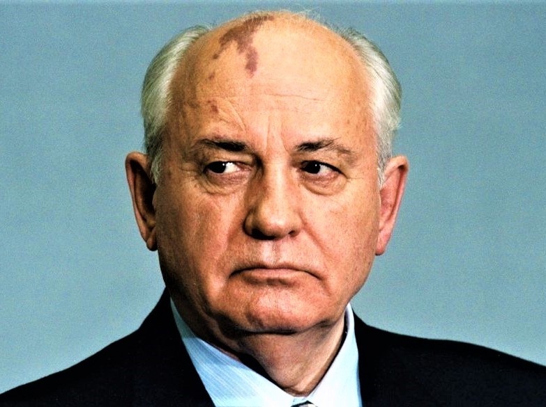 nha lanh dao lien xo mikhail gorbachev tung bi am sat hut 1990 hinh anh 1