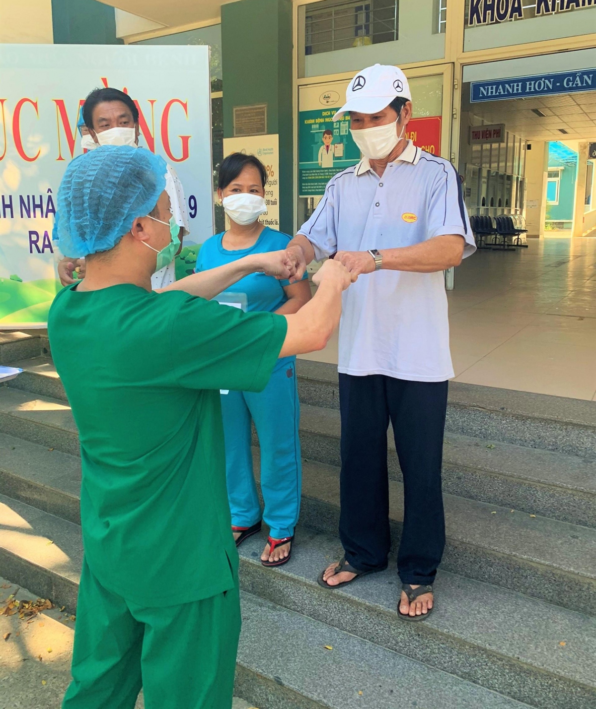 Đà nẵng có thêm 3 bệnh nhân hết covid-19 ra viện hình ảnh 2 Da nang co them 3 benh nhan het covid-19 ra vien hinh anh 2