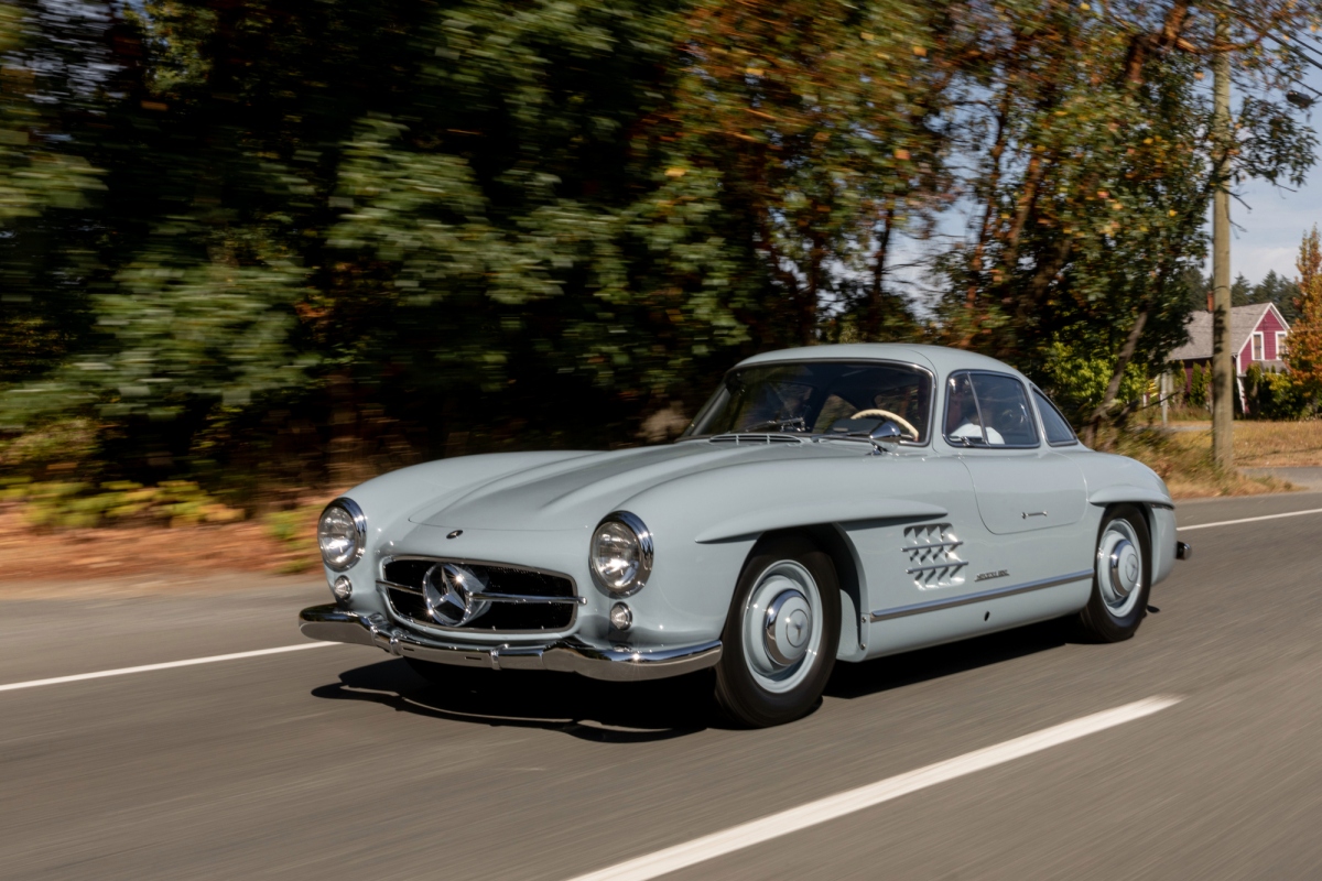 mercedes-benz 300 sl 1957 duoc rao ban dau gia hinh anh 3