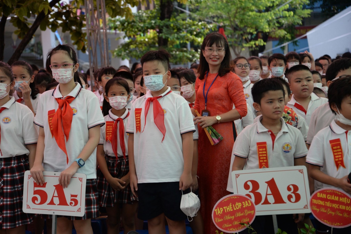 special new academic year for vietnamese students picture 8