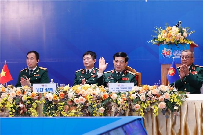 vietnam raises south china sea issue at asean defence meeting picture 1
