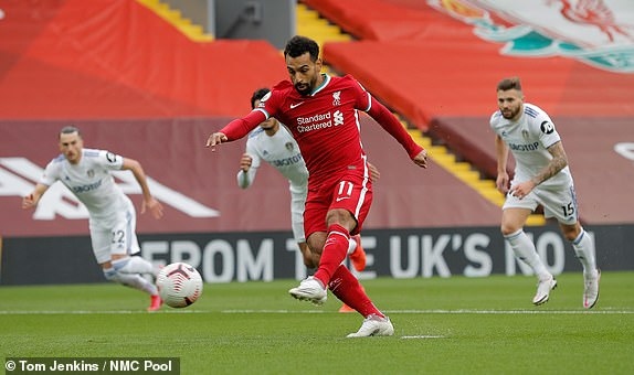 salah lap hat-trick, liverpool thang nghet tho tan binh leeds trong tran cau dien ro hinh anh 5