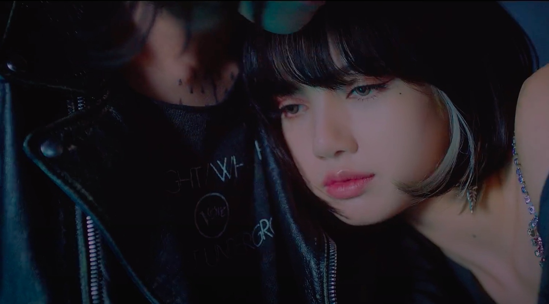 BLACKPINK buồn bã, đau khổ vì tình trong teaser MV 