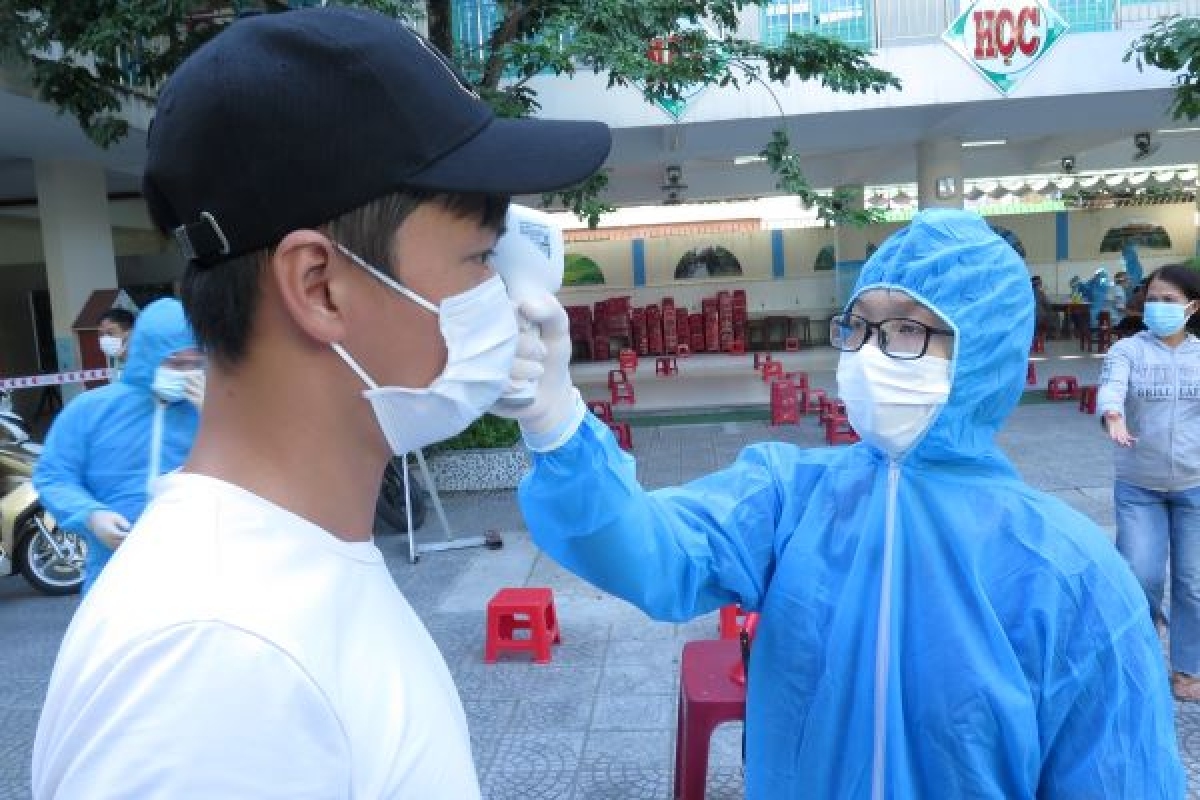 covid-19 3 imported cases take vietnam s tally to 1,049 picture 1