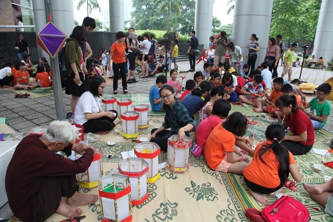 kids set to enjoy mid-autumn festival at ethnology museum picture 1