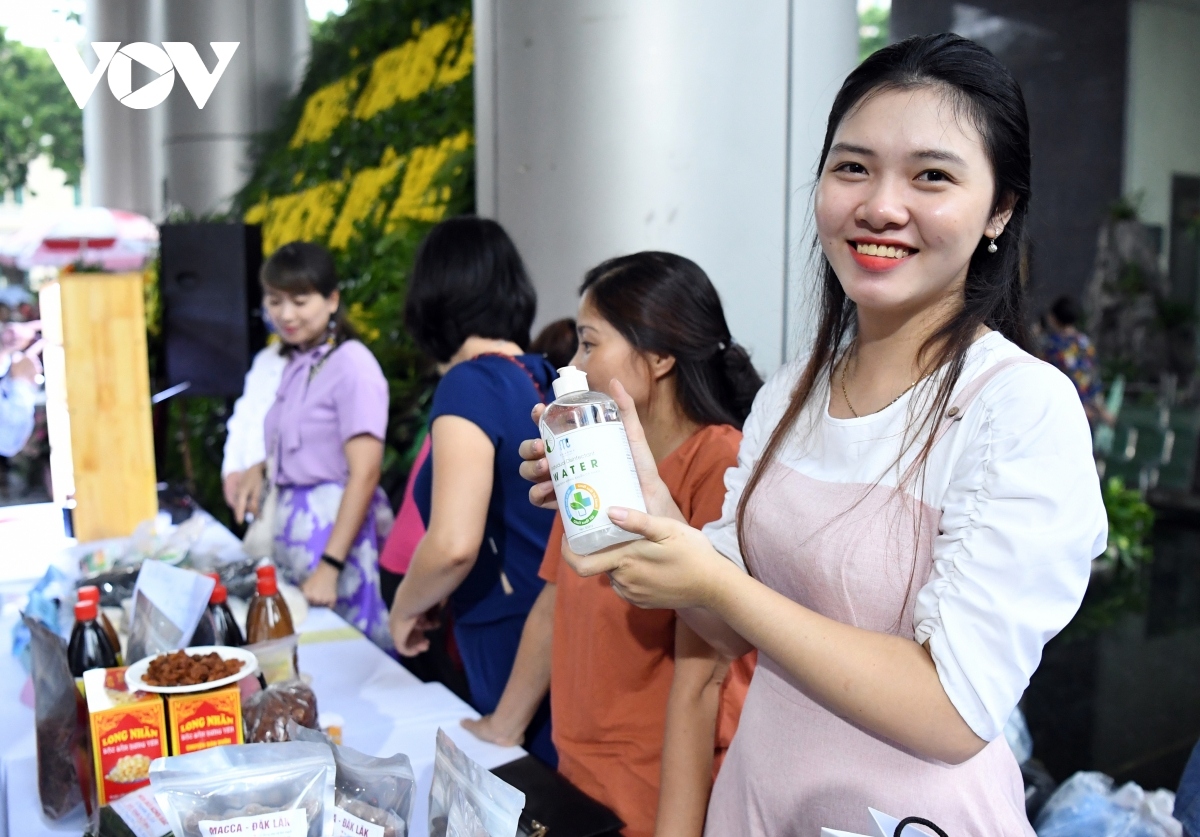 charity fair marks 75th founding anniversary of vov picture 16