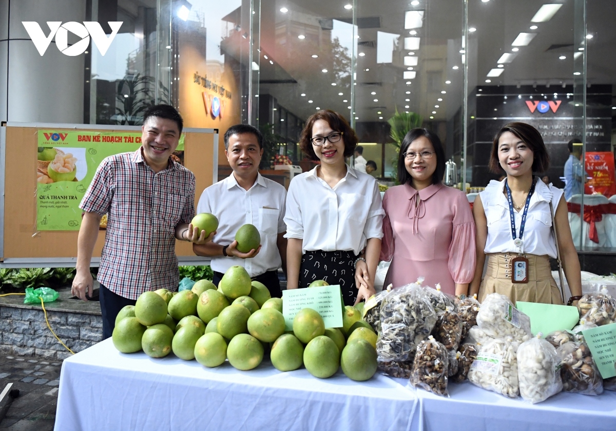 charity fair marks 75th founding anniversary of vov picture 19