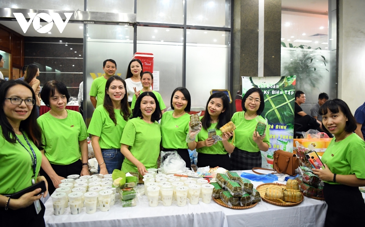 charity fair marks 75th founding anniversary of vov picture 6