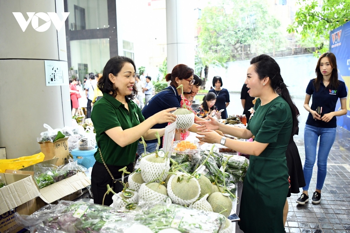 charity fair marks 75th founding anniversary of vov picture 9