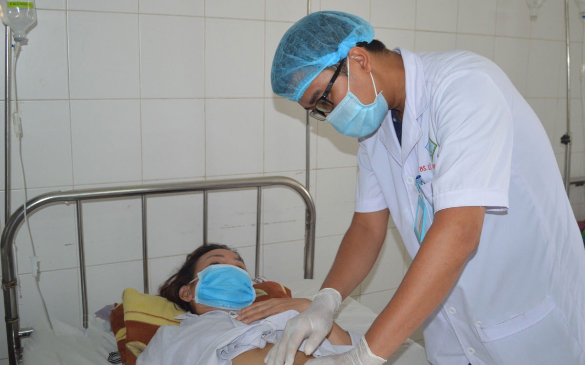 Phẫu thuật thành công cho bệnh nhân bị xương cá đâm thủng ruột