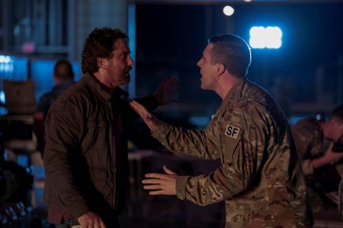 gerard butler tu ke trac tanguon to the glorious hero image 6