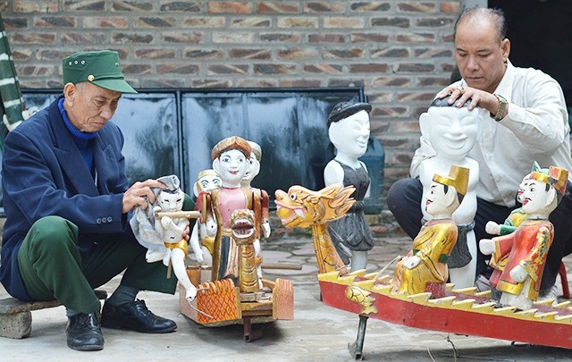 dong ngu village keeps water puppetry alive picture 1