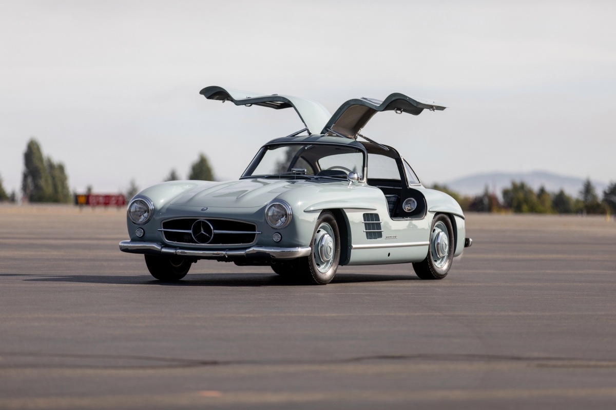 mercedes-benz 300 sl 1957 duoc rao ban dau gia hinh anh 1