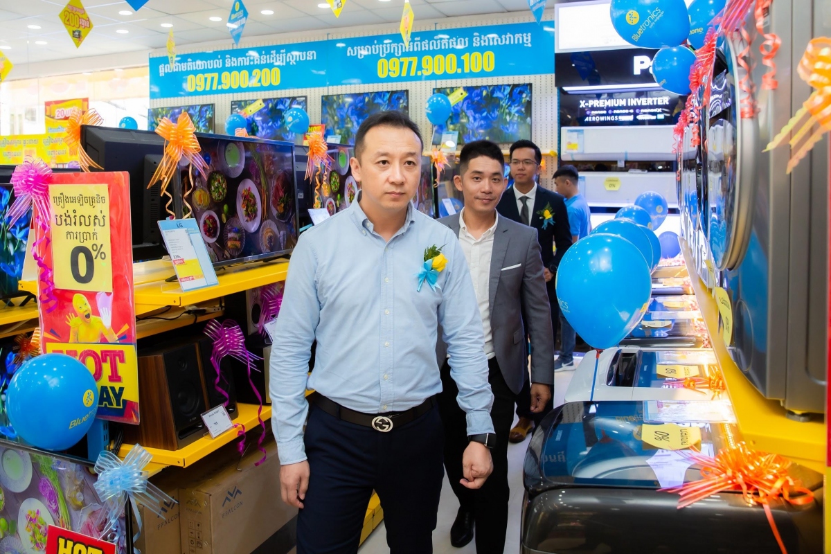 mwg s bluetronics to reach triple the size of largest competitor in cambodia picture 2